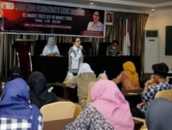 Legislator Golkar Debbie Rusdin Reses di Botoala, Warga Keluhkan Remaja Isap Lem Minta Ditindak