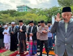 Bareng Warga Muhammadiyah, Ketua DPRD Makassar Salat Iduladha di Anjungan Pantai Losari