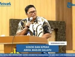 Kakanwil Bank Mandiri Region X Makin Kenal Sosok Abdul Madjid Sallatu Lewat 3 Bukunya