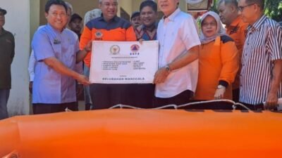 Kunker di Manggala, Ashabul Kahfi Salurkan Bantuan Sigap Bencana ke Masyarakat