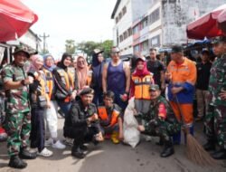 Pangdam XIV/Hasanuddin Pimpin 1.321 Orang Bersih-bersih Pasar Terong