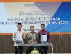 Ketua DPRD Bersama Pj Sekda Kota Makassar Terima LHPK Semester II Tahun 2023 dari BPK