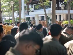 Pjs Wali Kota Makassar Arwin Azis Mengapresiasi OPD Pemkot-Masyarakat Kompak Bersih Lingkungan dan Berolahraga