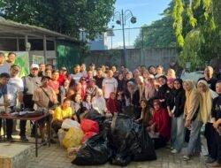 Peringati WCUD 2025, Diskominfo Makassar Gelar Kerja Bakti dan Kunjungi TPS3R