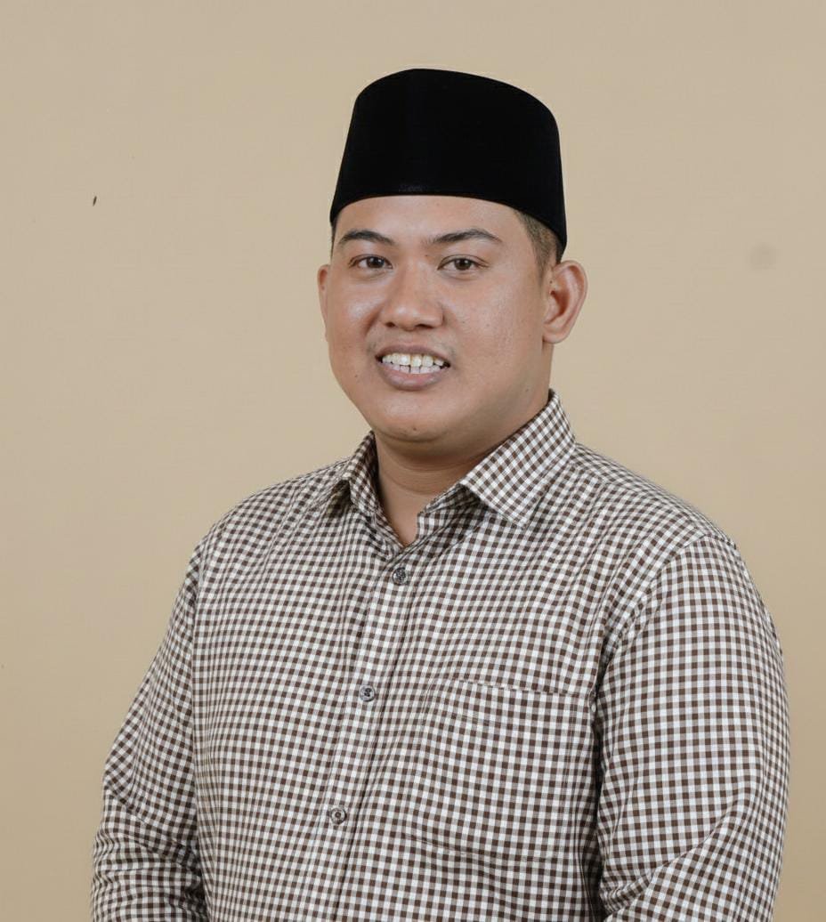 Penulis: Teguh Harisman
