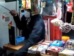 Kecanduan Judol, Remaja Terekam CCTV Nekat Rampok Toko Kelontong di Makassar