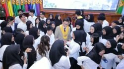 Taruna Ikrar: Precision Medicine Ubah Paradigma Pengobatan, Farmasi Harus Beradaptasi